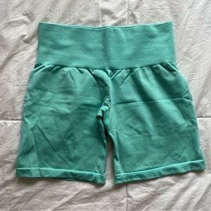 NVGTN Mint Pro Seamless Shorts